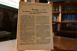 Gesetz (v. 5.3.1946) zur Befreiung vom National...
