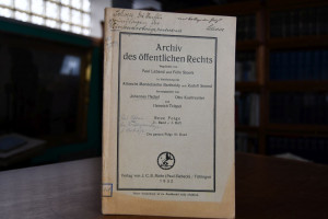 Die Rechtsgrundlagen der Verträge zwischen Staa...