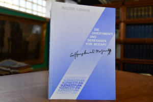 Die Divertimenti und Sonaten von Mozart.Eine Se...