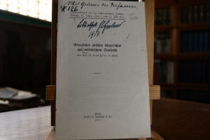 Grenzlinien zwischen bürgerlichem und militäris...