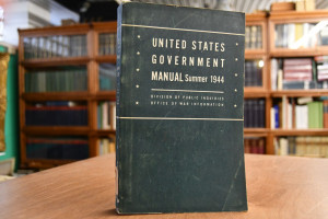 United States Government Manual Summer 1944 (Re...