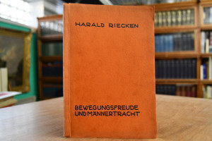 Bewegungsfreude und Männertracht.