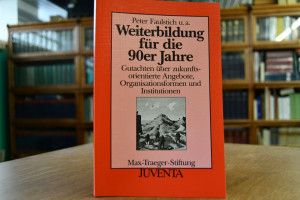 Weiterbildung für die 90er Jahre. Gutachten übe...
