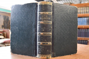 Novum testamentum graece et latine.