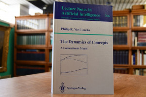 The dynamics of concepts. A connectionist model.