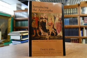 Introducing the Apocrypha. Message, Context and...