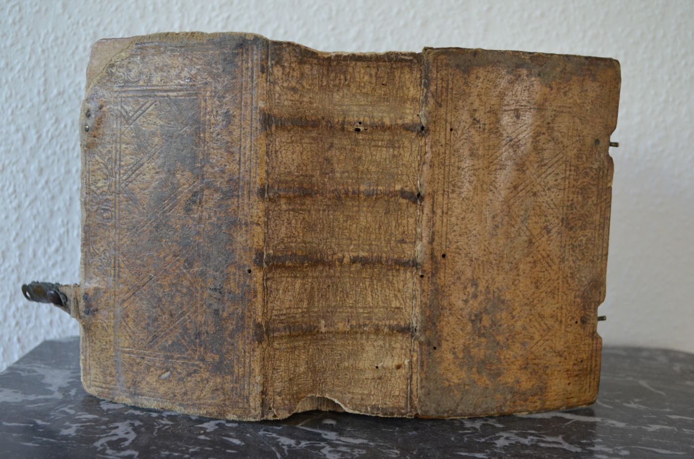 Sechzig erbauliche Reden über die Offenbarung Johannis oder vielmehr Jesu Christi, samt einer Nachlese gleichen Inhalts Beedes also zusammengeflochten, daß es entweder als ein zweyter Theil der Erklärten Offenbarung oder für sich als ein Bekräftigtes Zeugniß der Wahrheit anzusehen ist.