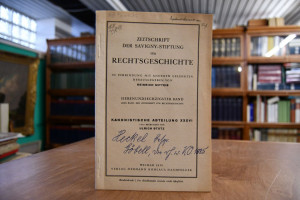 Buchbesprechung Walter Göbell, Die rheinisch-we...