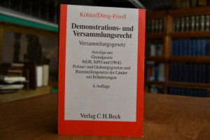 Demonstrations- und Versammlungsrecht. Versamml...
