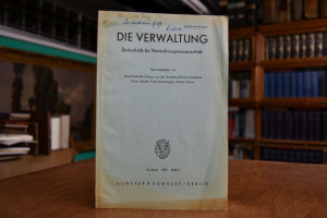 Privileg der Juristen in der Verwaltung. Bemerk...