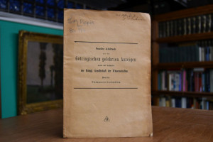 Buchbesprechung Erich Caspar, Pippin und die rö...
