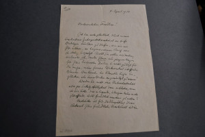 Handschriftlicher Brief und unterschriebene Por...