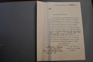 Einseitiger, unterschriebener, maschinenschrift...