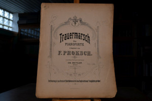 Trauermarsch für Pianoforte. Der Reinertrag ist...