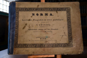 Norma. Lyrische Tragödie in zwei Aufzügen. Voll...