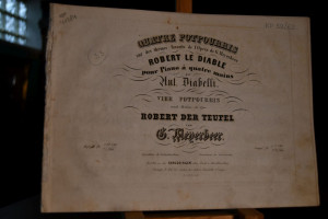 Quatre Potpourris sur des thêmes favorits de l`...