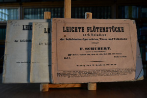 Leichte Flötenstücke nach Melodieen der beliebt...