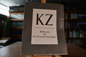KZ. Bildbericht aus fünf Konzentrationslagern.