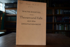 Themen und Fälle aus dem öffentlichen Recht.