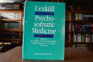 Psychosomatic medicine  83 tables.