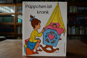 Püppchen ist krank. Ausmalbuch.