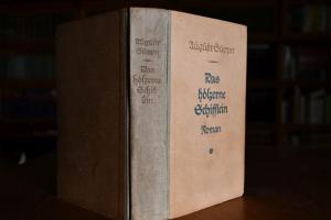 Das hölzerne Schifflein. Roman.