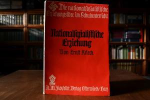 Nationalsozialistische Erziehung begründet aus ...