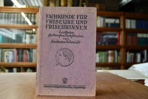 Fachkunde für Friseure und Friseurinnen.