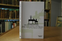 Das ausgestellte Kind. Mit Famillie Mozart unte...