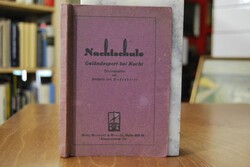 Nachtschule. Geländesport bei Nacht.