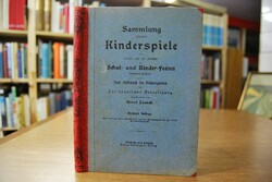 Sammlung beliebter Kinderspiele im Freien und i...