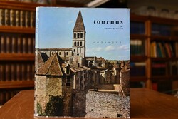 Tournus.