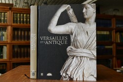 Versailles et l`Antique