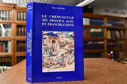 Le Crepuscule du Moyen Age en France-Comte.
