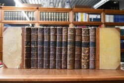 Historische Nachrichten und politische Betracht...