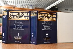 Evangelisches Staatslexikon. 2 Bde. im Scvhuber...