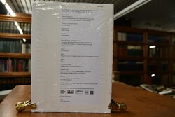 "Ansehen"!. Professor Werner Pokorny mit Absolv...