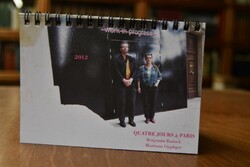 Quatre Jours a Paris. Kalender für das Jahr 2012.