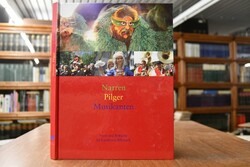 Narren, Pilger, Musikanten. Feste und Bräuche i...