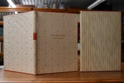 Von der Macht des Buches. Vier Kapitel zur Kult...