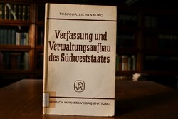 Verfassung und Verwaltungsaufbau des Südweststa...
