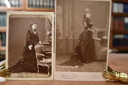 2 Photographien von Isabella II. Königin von Sp...