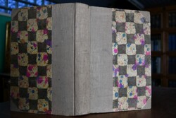 Paris sous Louis XVI et Paris aujourd` hui.