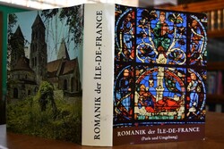 Romanische der Ile-de-France (Paris und Umgebung).