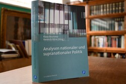 Analysen nationaler und supranationaler Politik...