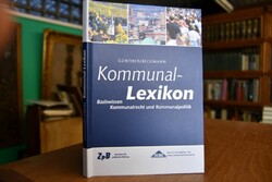 Kommunal-Lexikon. Basiswissen Kommunalrecht und...