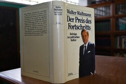 Der Preis des Fortschritts. Beiträge zur politi...