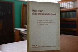 Grundstock einer Gemeindebücherei.