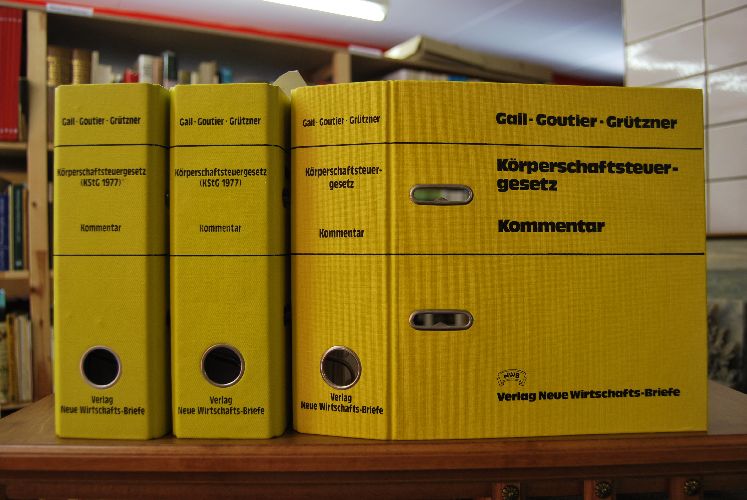 Körperschaftssteuergesetz (KStG) 1977. Kommentar. Loseblattsammlung mit Stand der 16. Ergänzungslieferung 1988.