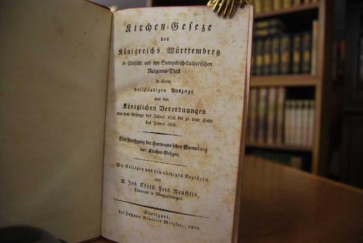 Bd. 1 Ehe-Geseze des Herzogthums Wirtemberg, in einem vollständigen systematischen Auszug aller dahin einschlagenden ältern und neuern Verordnungen, Rescripten, Resolutionen und Decreten. Bde. 2-4 Geseze des Herzogthums Wirtemberg aus ältern und neuen Verordnungen, Rescripten, Resolutionen und Dekreten. Bd. 5 Kirchen-Geseze des Königreichs Württemberg in Hinsicht auf den Evangelisch-Lutherischen Religions-Theil in einem vollständigen Auszuge aus den Königlichen Verordnungen von dem Anfange des Jahres 1798 bis zu dem Ende des Jahres 1808. Eine Fortsetzung der Hartmann`schen Sammlung von Kirchen-Gesezen. Beigebunden Die Königlich-Württembergischen Verordnungen in Schulsachen für evangelisch-lutherische Kirchen- und Schullehrer zur Erleichterung ihrer Amtsführung, in einem alphabetischen Auszuge dargestellet von Phil. Heinrich Schuler, Superintendenten und Stadtpfarrer in Freudenstadt.